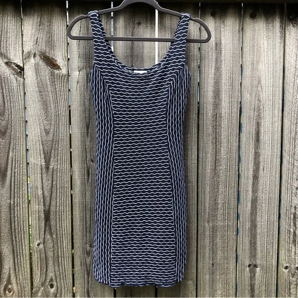 Milly New York Maria Sleeveless Dress Size S Navy White Wavy Stripes Stretch - Picture 11 of 16
